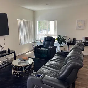 https://van-nuys-rental.topanaheimhotels.com